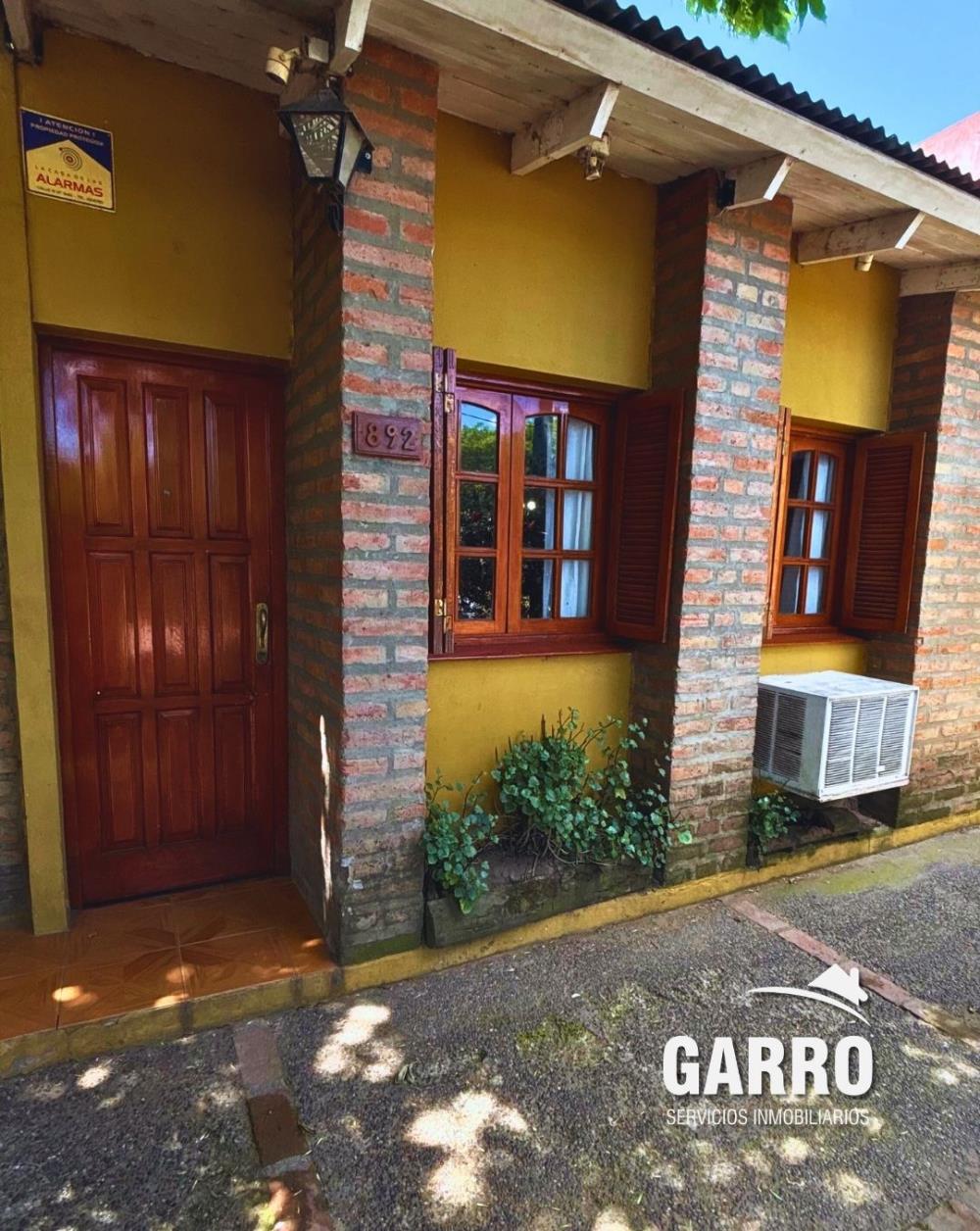 Propiedad multirenta (Casa, galpón, 2 deptos) - Img: 1
